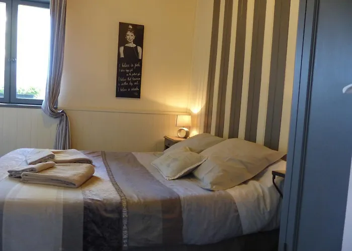 Couette-café D'hôtes La Méridienne *