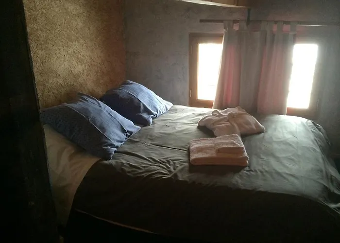 D'hôtes La Méridienne Couette-café *